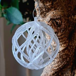 Xmas Orb 4