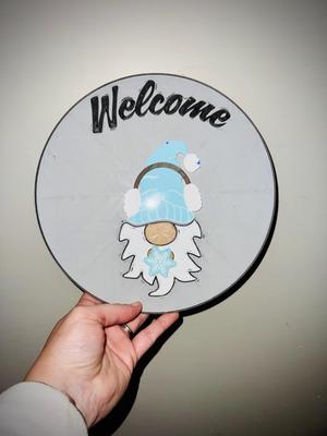 Interchangeable Welcome Sign - Gnome