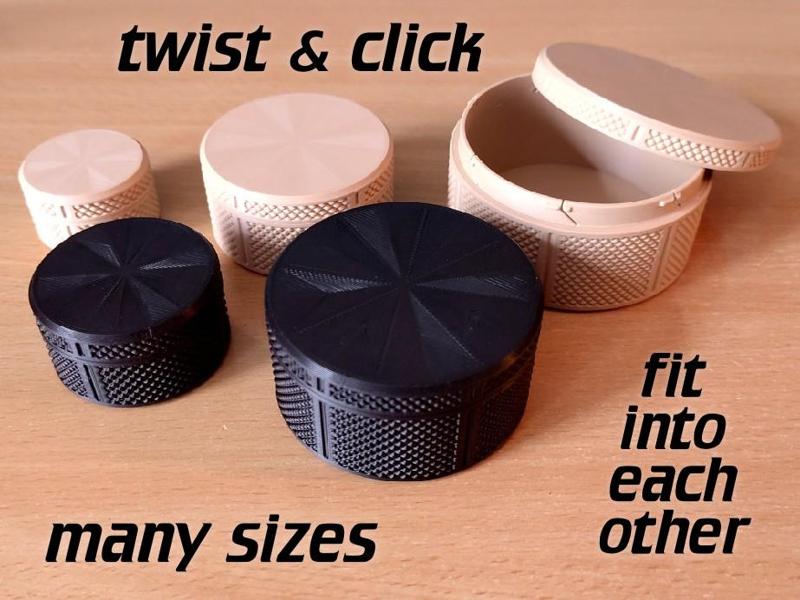 container sets with bayonet lock