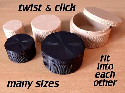 container sets with bayonet lock