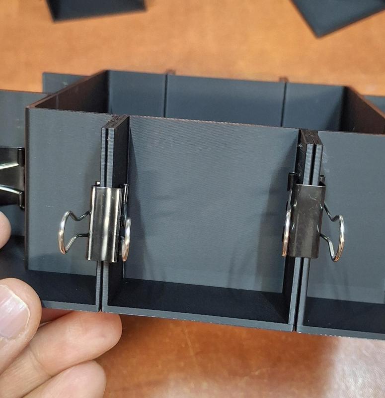 Adjustable Mold Housing