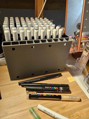 Stackable markers holder