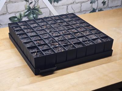 8x8 seedling tray with water reservoir
