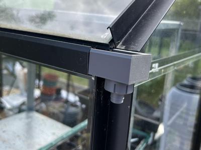 Greenhouse Gutter to Hose Adapter Kit 
