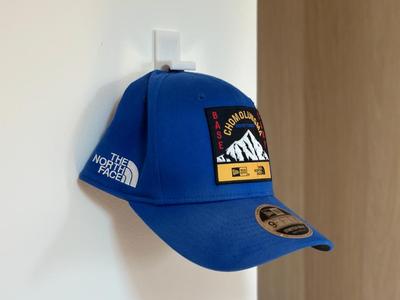 Cap/Hat holder [snaps in place] 