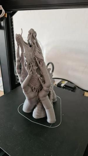 Dragon Drogon bust on the wall base   