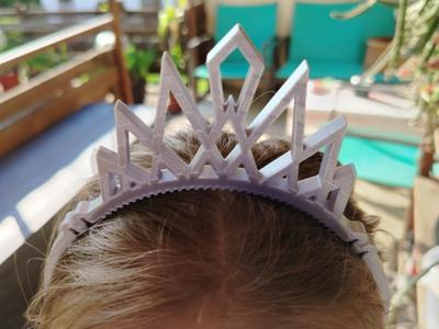 Minimalist Crown Tiara