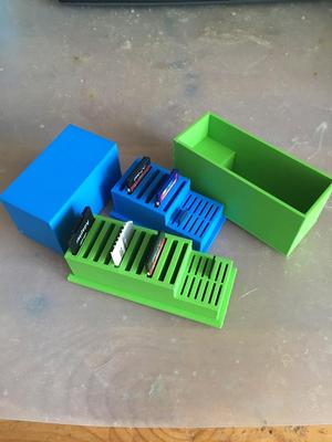 SD/microSD card holder 