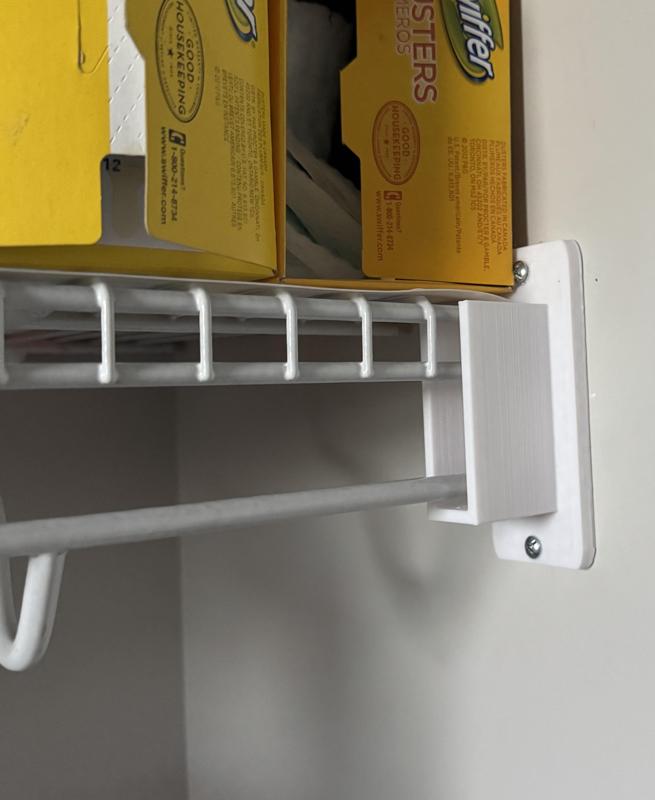 Rubbermaid Freeslide Wire Shelving Bracket