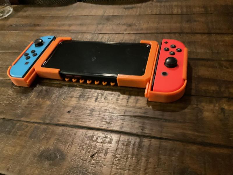 3D Printed Joy-Con Phone Holder for Mobile Gaming
