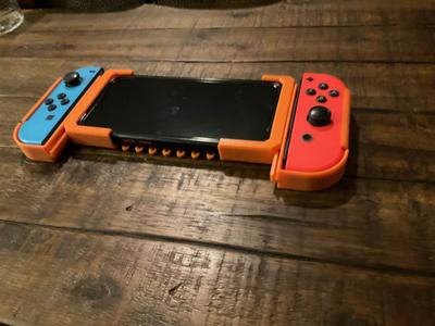 3D Printed Joy-Con Phone Holder for Mobile Gaming