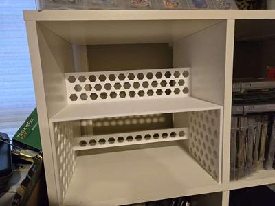 Divider for square / cube shelf