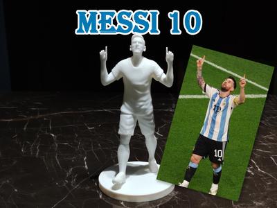 Lionel Messi 10 figurative statue