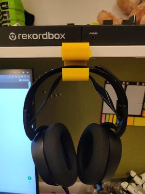 Headphone holder