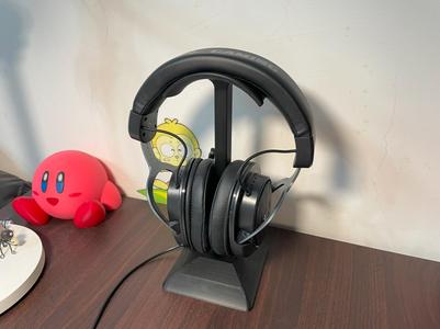 Simple Headphone Stand / Headphone Holder