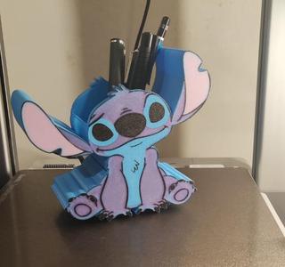 Stitch pen holder