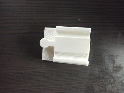 Thomas the Tank Engine Wooden Track Connector for Sodor Scrub & Shine (2004)