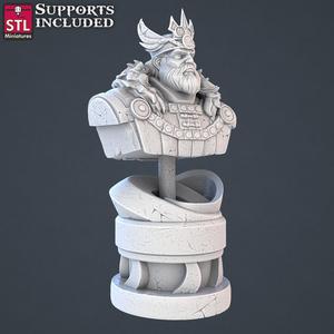 Royal Court Bust Display