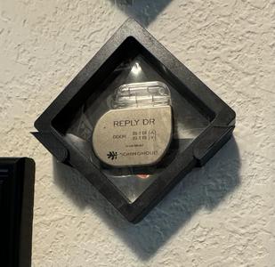 Floating Frame Display Holder Wall Mount Bracket