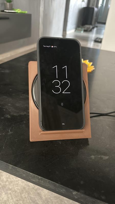 Mobile Phone collapsible wireless charging station