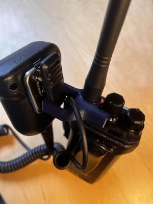 HA1UV mic clip   
