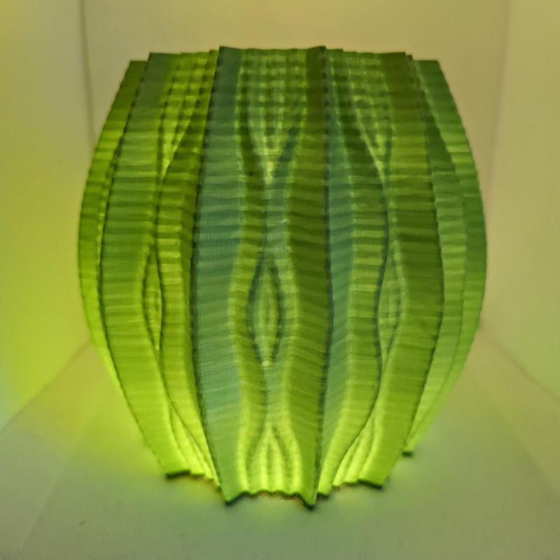 Wavy Vase (Tealight Holder)
