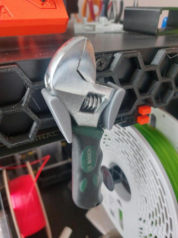 HSW 3/4" Adjustable Wrench Holder