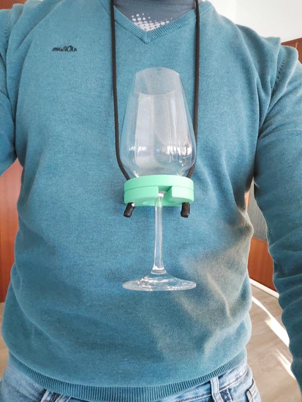 wine glass holder for wine hikes