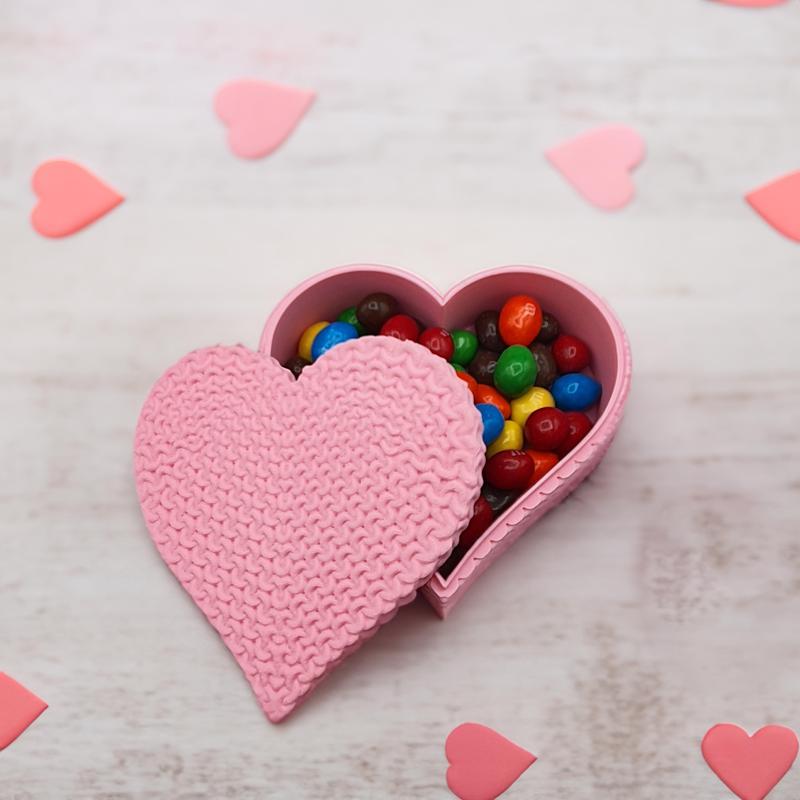 HEART KNITTED CROCHET CONTAINER VALENTINES STORAGE