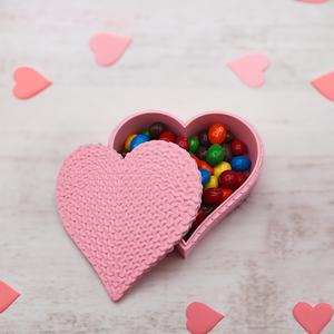 HEART KNITTED CROCHET CONTAINER VALENTINES STORAGE