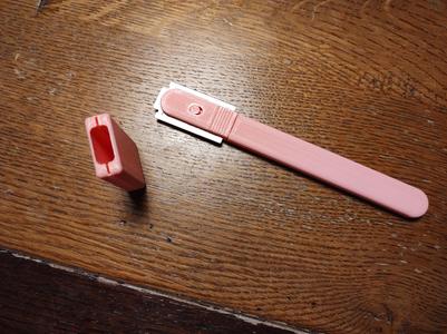 Razor blade handle / bread lame