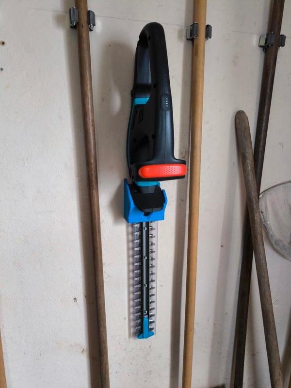 Wandhalter für Gardena 18V Akku Heckenschere