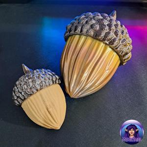 Acorn Container