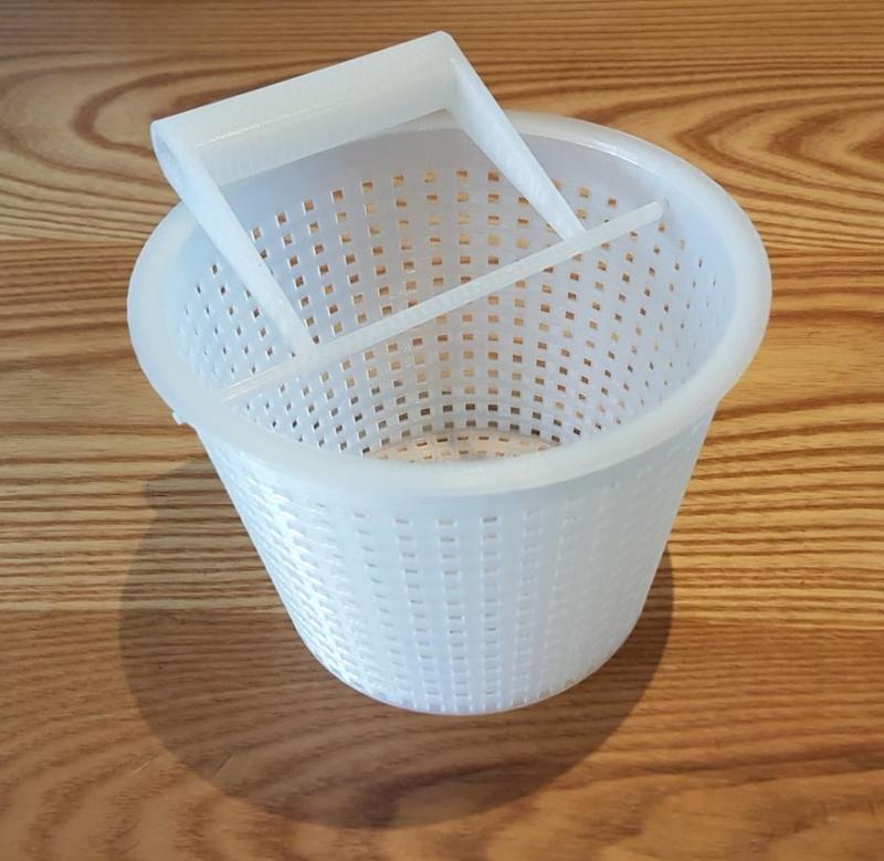  Skimmer Basket (remix with glued lid)