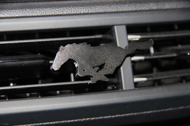 Mustang Logo clip for car air vent