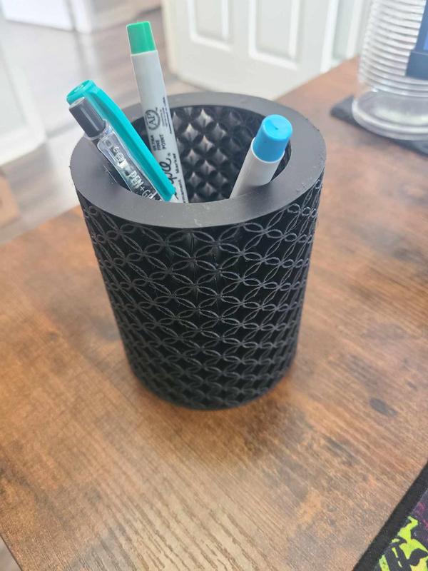 Shippo Pen Holder