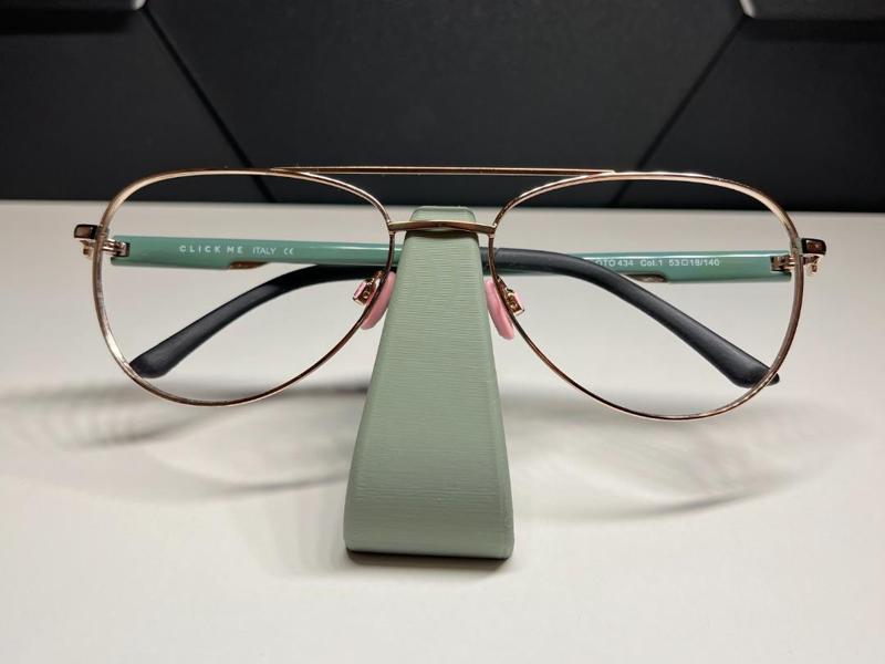 Minimalist Glasses Holder