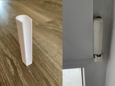 Lower window hinge cover