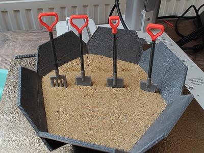 Shovel, spade, pitchfork miniature