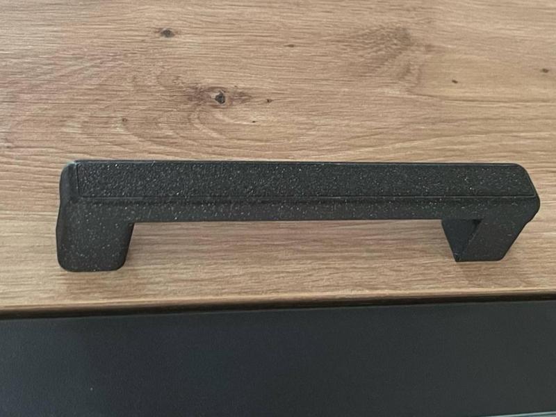 Simple, yet comfy Cabinet Handle