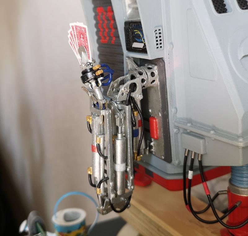 silent running Drohne Dewey - Arm