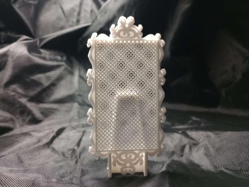 Magic Mirror Optical Illusion- Moiré Pattern 