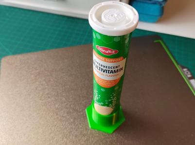 Vitamin stand