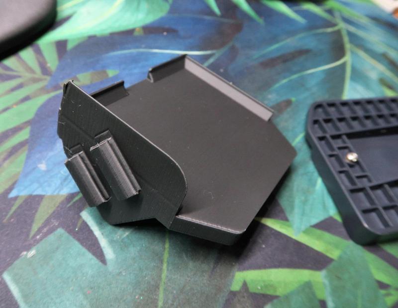Neptune series left side screen mount with magnet