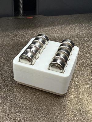 Gridfinity holder for LR44 Batteries
