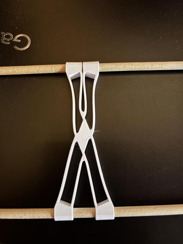Dowel Connector / Flexible with Soft locking feature