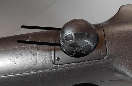 Mounts for detachable bottom gun turret for HK B-17