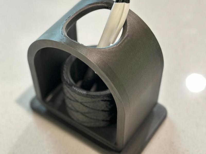 Pen Holder