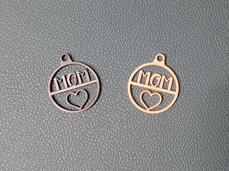 Charm "MOM"