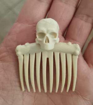 Bones hair comb